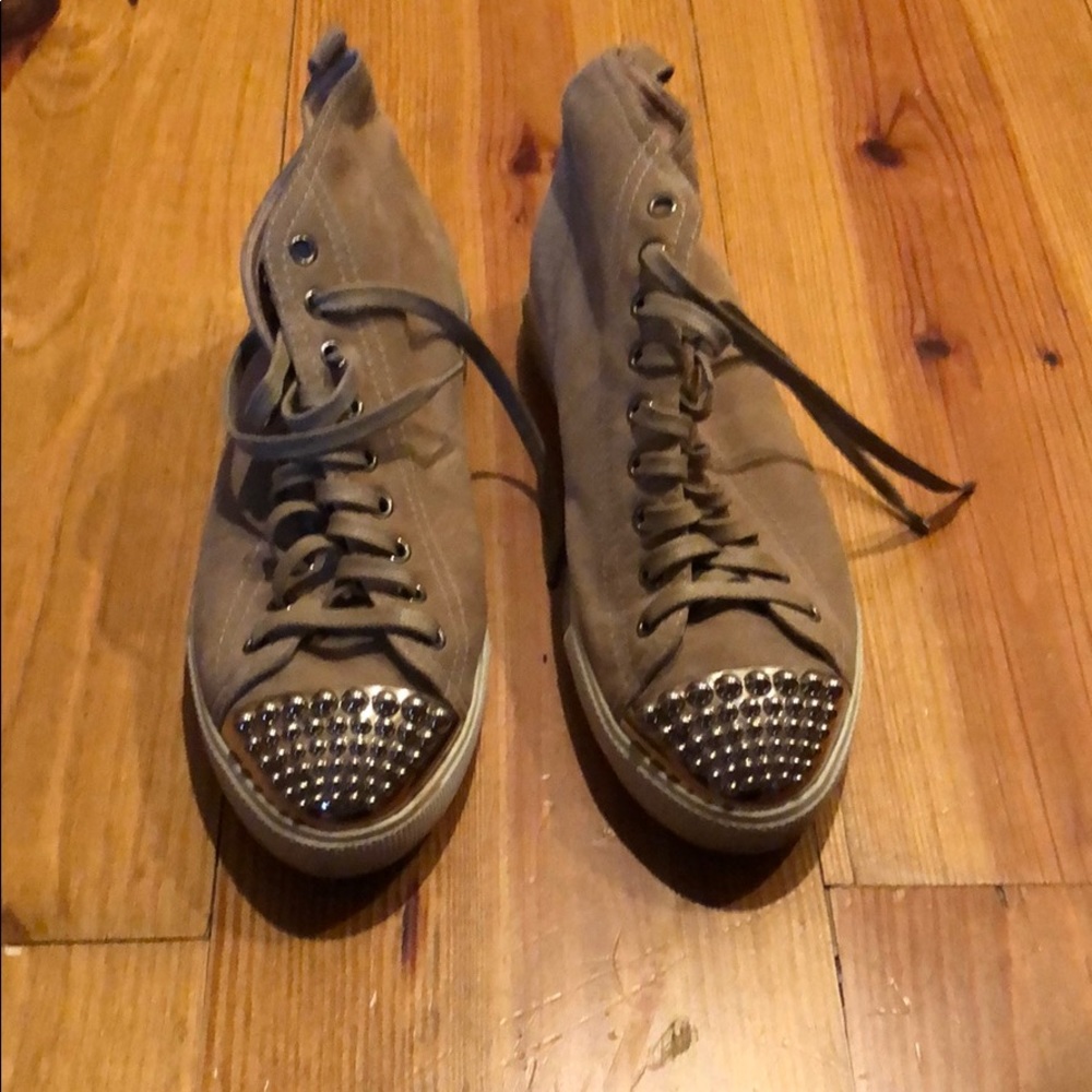 Mu Mu Sneakers